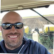 This week has been a hard and awesome week. Tuesday, I closed a chapter…