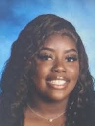 Jada Potts's Instagram, Twitter & Facebook