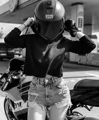 Tva sports est devenue la chaîne incontournable pour les amateurs de sports avec une offre de nombreuses propriétés de prestige. Girl Riding Motorcycle Motorbike Girl Motorcycle Girl