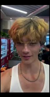 Dylan Siler's Instagram, Twitter & Facebook