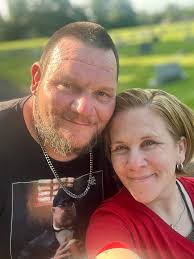 Editing old wedding picture with deceased father?