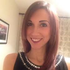 Jayne Gee's Instagram, Twitter & Facebook