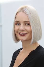 Street Fashion" friseure kaarst, balayage, kaarst, haarprofis,  frisurenberatung, strähnen, farbexperten