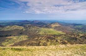 Please check for travel restrictions. Puy De Dome Bergspitze Auvergne Stockfoto Bild Von Auvergne Bergspitze 90406834