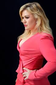 Kelly clarkson nailed it at the 2020 billboard music awards though, keeping her personal energy level at approximately 11 trillion throughout the entire show. Kelly Clarkson Returns To Host The 2020 Billboard Music Awards Wfmj Com