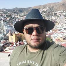 La conductora mexicana Andrea...