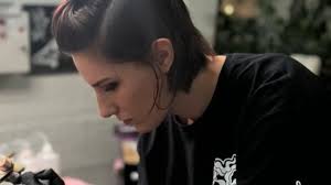 Fundraiser by Katrina Lowe : Support Katrina's hysterectomy recovery.