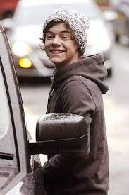 Pin By Martinaaa On Harry Styles Young Harry Styles Harry Styles Harry Styles Photos