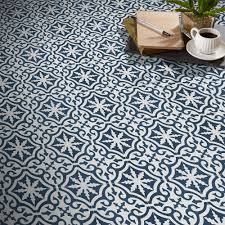 As a fourth generation family of moroccan tiles makers we put heart and soul into providing high quality products with innovative, unique and customized. Moroccan Mosaic Tile House Ctp02 14 Argana Handmade Cement Tile In White And Navy Blue Amazon Com