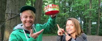 Aber wie kam er dazu und was passierte in seinem leben außerdem? Tvlab Zdfneo Schickt Doku Soap Fur Kinder In Serie Tohuwabohu Mit Ross Antony Gewinnt Massigen Wettbewerb Tv Wunschliste