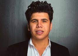 قرار مفاجئ بإيقاف المطرب المصري عمر كمال عن الغناء. Ø¹Ù…Ø± ÙƒÙ…Ø§Ù„ ÙŠØ±Ø¯ Ø¹Ù„Ù‰ Ø³Ø¹Ø¯ Ø§Ù„ØµØºÙŠØ± ØªØ§Ø±ÙŠØ®Ùƒ ÙƒÙ„Ù‡ Ù…ÙŠØ¬ÙŠØ´ Ù…Ø´Ø§Ù‡Ø¯Ø§Øª Ø¹ÙˆØ¯ Ø§Ù„Ø¨Ø·Ù„ Ù„ÙˆØ­Ø¯Ù‡Ø§ Ø§Ù„Ù…ØµØ±ÙŠ Ø§Ù„ÙŠÙˆÙ…