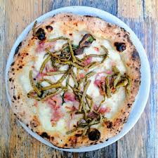 Ich benutze meinen heiß geliebten portablen pizzaofen ooni koda. Zola Neapolitanische Pizza Berlin Creme Guides