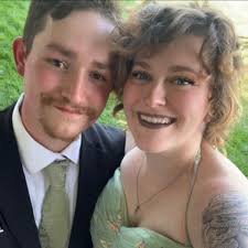 Gluten can get people to do some crazy things apparently...Get NEW PHONE,  WHO DIS? here 👉 https://amzn.to/2EGIuvI