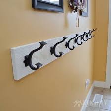 2020 popular 1 trends in home & garden, home improvement, toys & hobbies, tools with diy coat rack and 1. Diy Coat Rack An Easy Wall Mounted Idea With Hooks