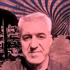 Professional chef here. The way Hells Kitchen does scallops is weird.