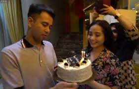 Resep 'kue ulang tahun' paling teruji. Romantisnya Nagita Slavina Bikin Kue Ulang Tahun Untuk Raffi Ahmad Pojoksatu Id