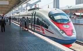 Sapsan is russian for the peregrine falcon, the fastest bird in the falcon family, so it was an appropriate name for this new train, which can reach speeds of up to 250 kmph. Von Moskau Nach Sankt Petersburg So Geht Es Hin Zuruck