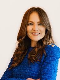 Suzanne Powers's Instagram, Twitter & Facebook