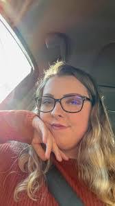 Jade Lusk's Instagram, Twitter & Facebook