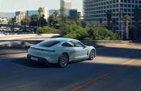 Consideree Comme La Reponse Allemande A La Tesla Model S La Porsche Taycan Demarre Timidement Selon Le Constructeur 4480 Exemplaires Du Modele Ont Ete Livres A