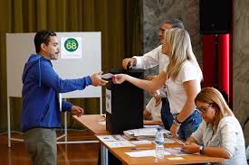 Na eleição dos órgãos das autarquias locais, de 26 de setembro de 2021, o modo de exercício do direito de voto antecipado, em território nacional, abrange:. Presidenciais Mais De 112 Mil Eleitores Ja Pediram Voto Antecipado Postal Do Algarve