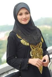 Tahun ni juga ramai sebenarnya artis wanita malaysia yang mula bertudung. 10 Artis Wanita Tercantik Malaysia Bila Bertudung Beautiful Arab Women Beautiful Hijab Iranian Women