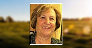 Faye Tanner's Instagram, Twitter & Facebook