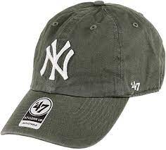 Amazon Com 47 Brand New York Yankees Clean Up Dad Hat Cap Strapback Moss Olive Green White Clothing Dad Hats 47 Brand New York Yankees