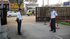 Barangkali ada diantara rekan rekan yang baru menjadi anggota satpam,dalam tulisan kali ini saya akan membahas tentang turjawali, siapa tau ada manfaatnya. Turjawali Satuan Pengamanan 2 Penjagaan