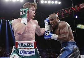 Floyd mayweather vs logan paul, ¡bienvenidas y bienvenidos al minuto a minuto de marca claro! Canelo Alvarez Sin Duda Hoy En Dia Le Gano A Floyd Mayweather