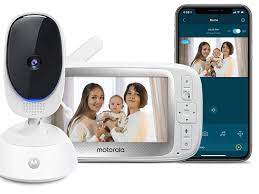 Amazon Com Motorola Connect40 By Hubble Connected Video Baby Monitor 5 Parent Unit And Hd Wi Fi Viewing For Baby Elderly Pet 2 Way Audio Night Vision Remote Pan Digital Zoom Baby