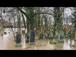 Geparkte pkw vorsorglich aus gefahrenzonen fahren 29. Gelnhausen Hochwasser 30 01 2021 Youtube