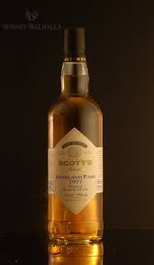 A 1977 Highland Park Bottled For The Scott S Selection Range Bottled At Its Natural Cask Strength Met Afbeeldingen Schotland
