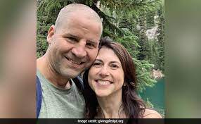 Dan jewett was born in an american household. Mackenzie Scott And Husband Are Giving Away Billions