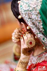 For More Follow On Insta Love Ushi Or Pinterest Anam Siddiqui Bridal Photoshoot Bridal Jewellery Indian Indian Wedding Photography