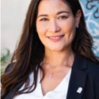 Jessica Cowan's Instagram, Twitter & Facebook