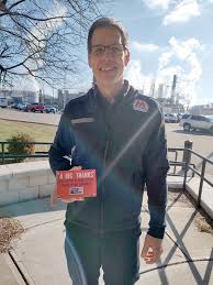 Marathon Petroleum grant helps United Way connect people to non-emergency  help and services