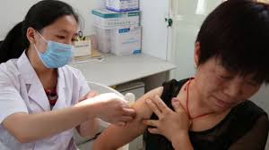 El sistema de seguridad de las vacunas ayudan a nuestro sistema inmunológico a luchar contra infecciones en el futuro. Coronavirus China Dice Tener Lista Para Pruebas En Humanos Una Vacuna Contra El Sars Cov 2 Causante Del Covid 19 Bbc News Mundo