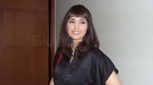 Lol juego con andre : Feby Febiola Tolak Rujuk Dengan Mantan Suami