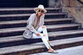 Neutral Fall Outfit Idea And How To Easily Wear White In The Winter Neutral Fall Outfits Felt Hat Outfit Fedora Outfit Fall