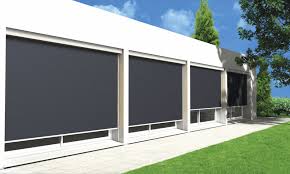 Les cadres (intérieur et extérieur) sont vissés ensemble de l'intérieur ce qui garantit une étanchéité efficace. Baie Coulisante Gliss Alu Premium Baies Vitrees Alu Storistes De France