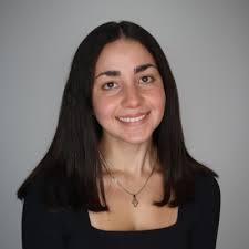 I'm excited to share that in May, I graduated magna cum laude from the  University of Notre Dame with a BBA in Business Analytics and a minor in  Sociology.