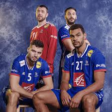 Un choix unique de maillot equipe de france handball disponible dans notre magasin. Deux Nouveaux Maillots Pour Les Equipes De France