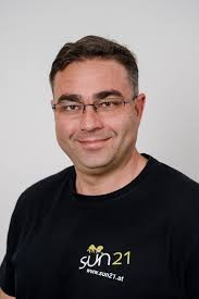 Unser Team bei SUN21: Experten für nachhaltige Energielösungen