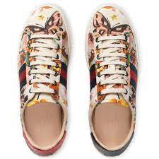 Gucci Garden Exclusive Ace Sneaker 530 Liked On Polyvore Featuring Shoes Sneakers Gucci Tenis Floral Print Sho Gucci Sneakers Floral Sneakers Sneakers