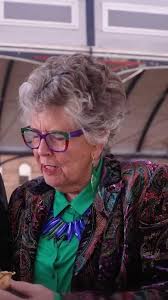 Stacey Dooley breaks down in tears over ectopic pregnancy and 'dramatic'  operation 💔 #NewsForYou #CelebNews