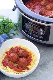 Shape the meatballs and place deep inside the slow cooker take a few tablespoons of meatballs mixtures and shape them into small balls with your own hands. Slow Cooker Meatballs Kristine S Kitchen