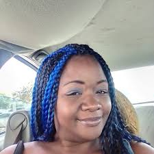 People come and go; God comes and stays❤️