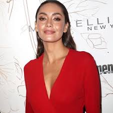 ¿por qué señalan a modelo de 'racista' tras tomarse foto con una bebé sanandresana? Carolina Guerra Bio Wiki Animal Kingdom Siblings Boyfriend Husband Children Divorce Net Worth