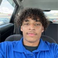 Deshun Moore's Instagram, Twitter & Facebook